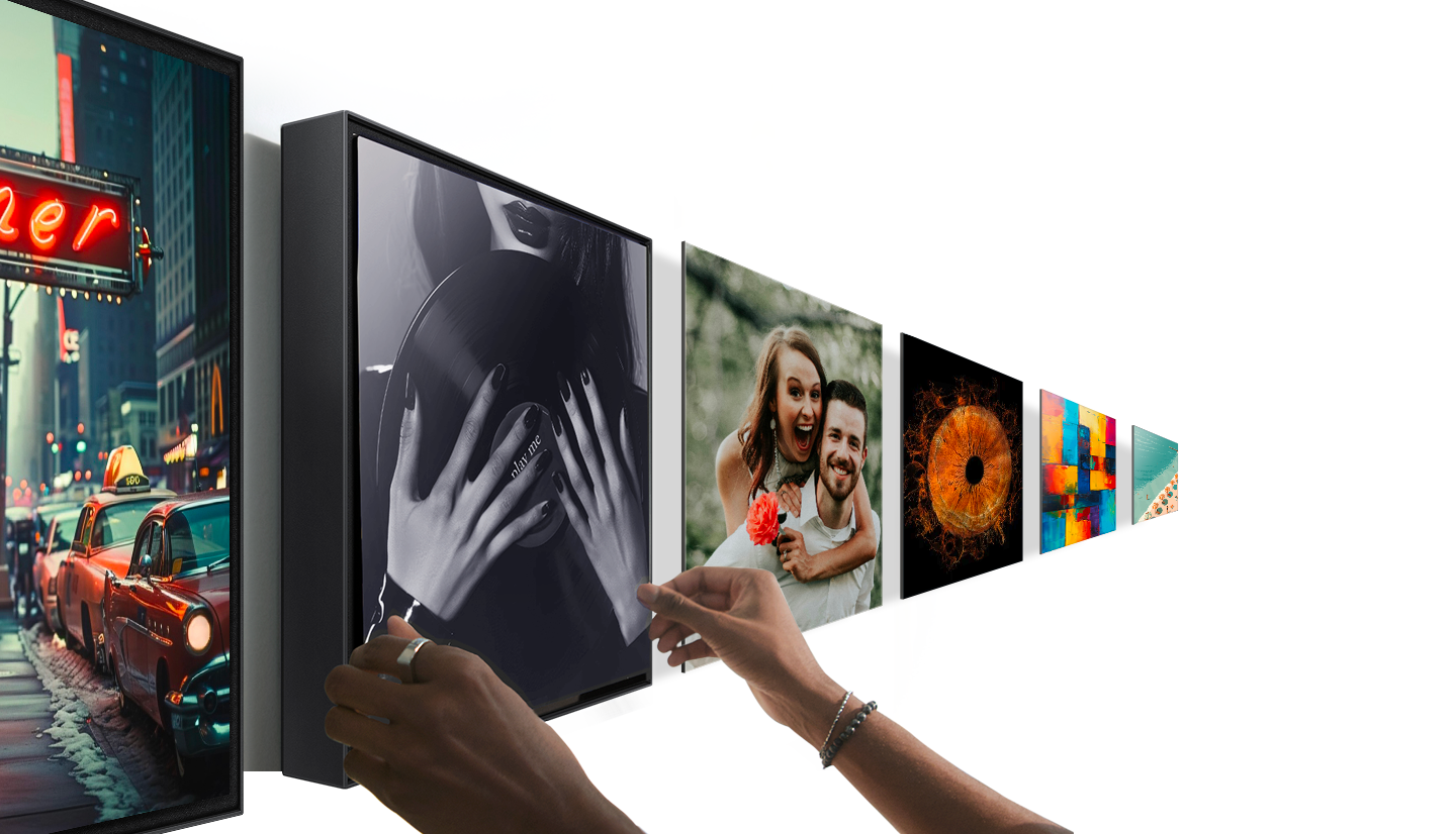 Quelqu'un ajustant des cadres commandés sur MusicFrame Lab